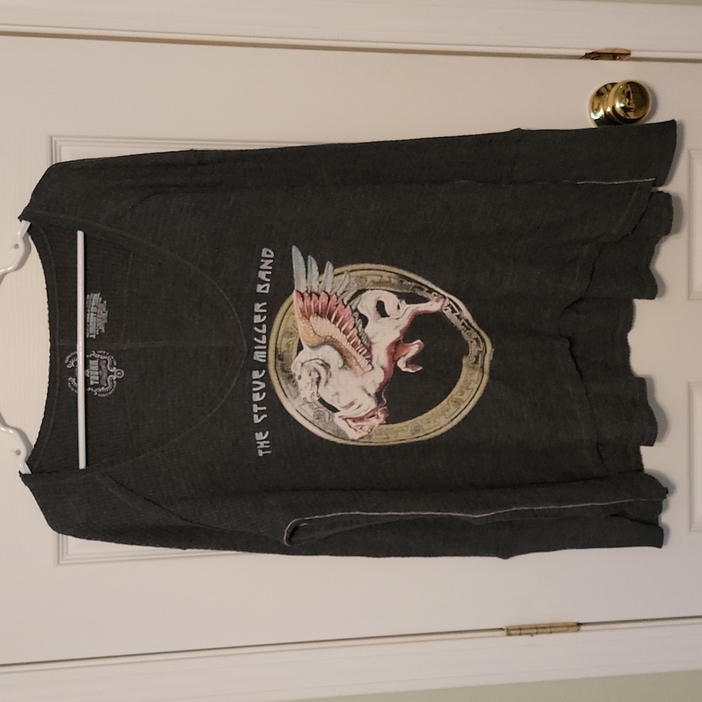 Gray long sleeve with Steve Miller Band